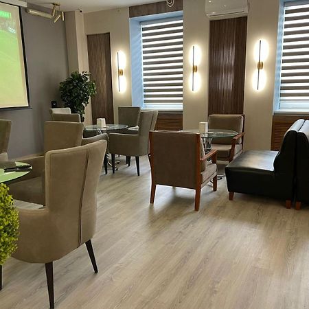 Tengri Hotel Atyrau Bagian luar foto