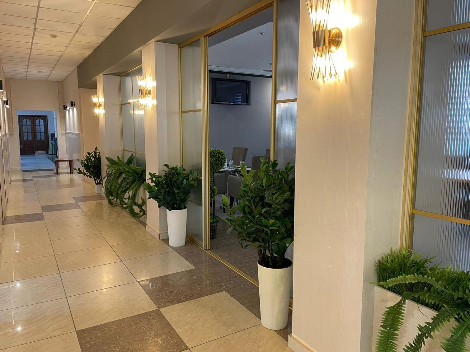 Tengri Hotel Atyrau Bagian luar foto