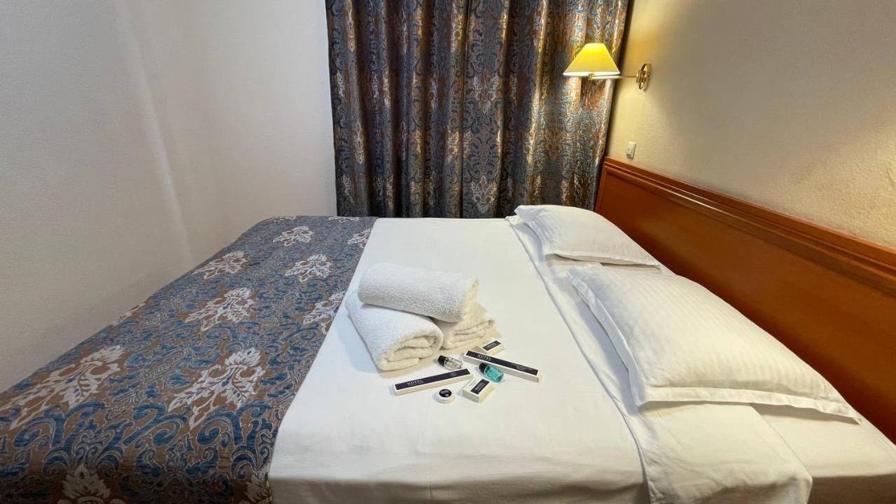 Tengri Hotel Atyrau Bagian luar foto